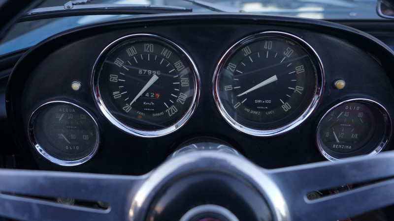 alfa-2000-touring-spider-gauge-cluster-800x450-e43a5b439a8d2a69cef86cde873d64cf image alfa-2000-touring-spider-gauge-cluster