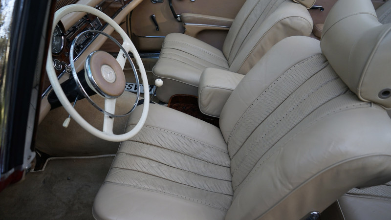 beige-mercedes-leather