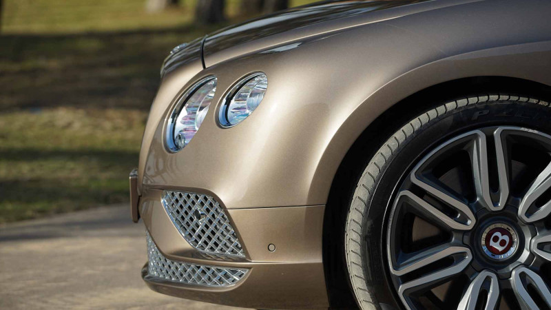 bentley-sportscar