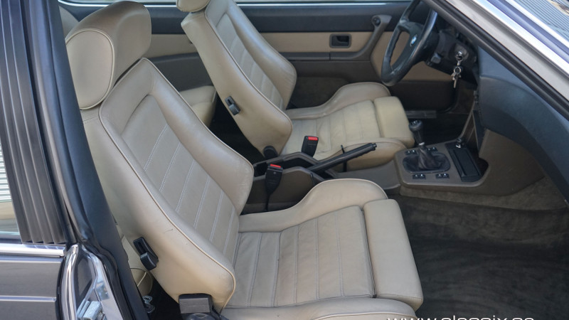 bmw-e24-635-csi-interior