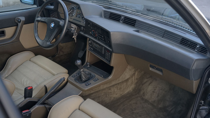 bmw-e24-dashboard