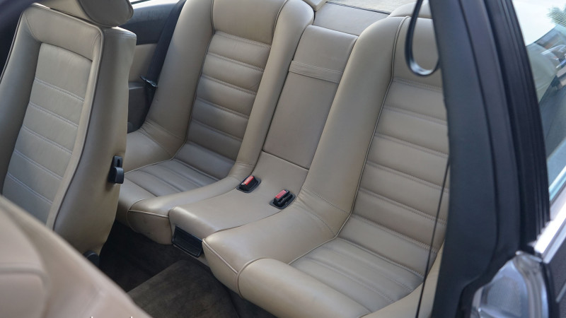 bmw-e24-rear-seats