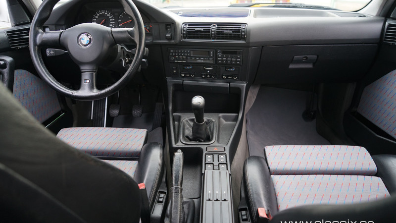 BMW-E34-M5-Armaturenbrett