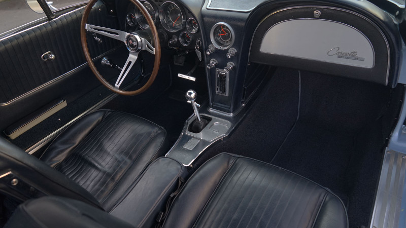 corvette-c2-interior