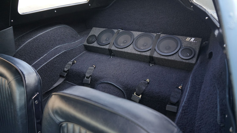 corvette-c2-rear-seat