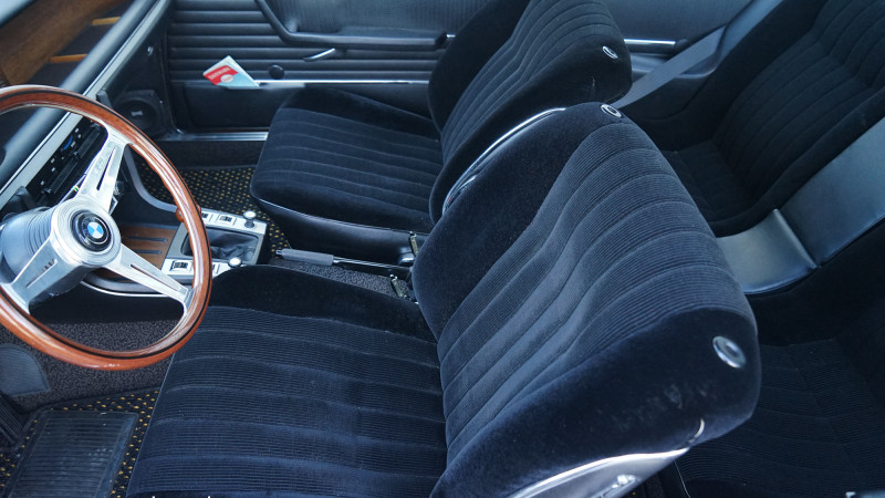 interior-bmw-coupe