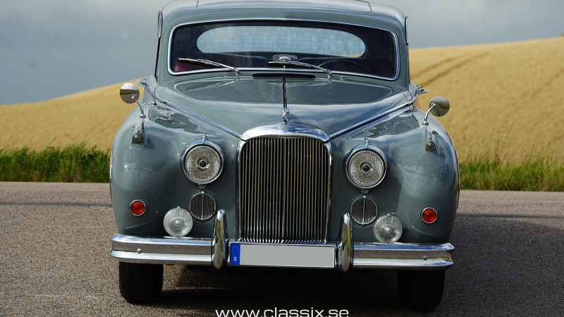 jaguar-mark-viii-for-sale