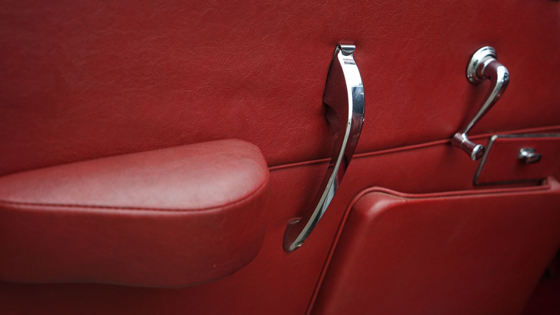 jaguar-mk8-door-card