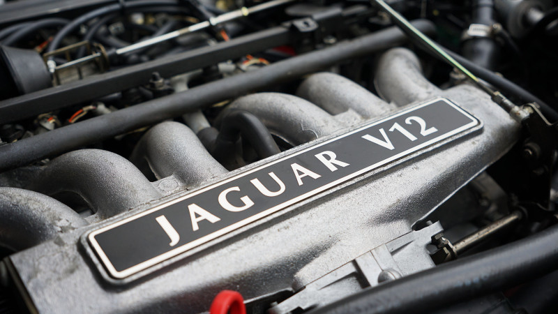 jaguar-v12