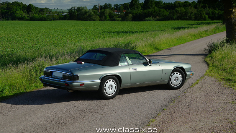 jaguar-xjs-black-soft-top-800x450-9b251d9cf7e601b221e0a02972800cd8 image jaguar-xjs-black-soft-top