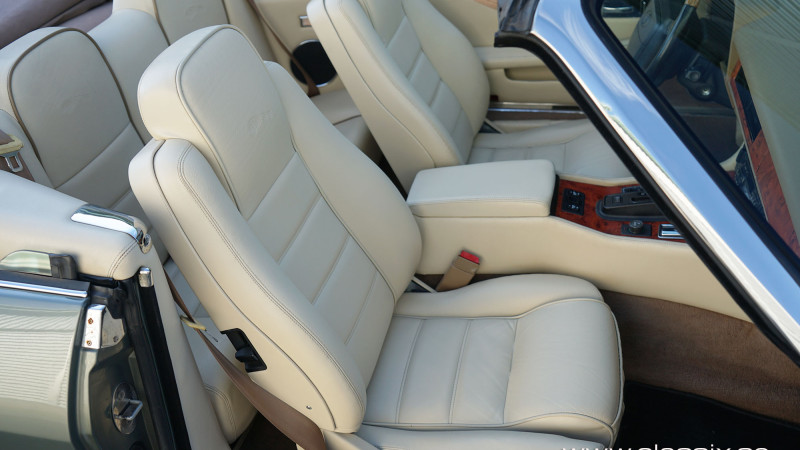 jaguar-xjs-celebration-edition-interior-800x450-ba8b6128a17d96c72f3fe79c277f3094 image jaguar-xjs-celebration-edition-interior