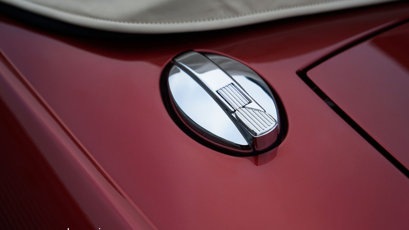 jaguar-xjs-fuel-cap