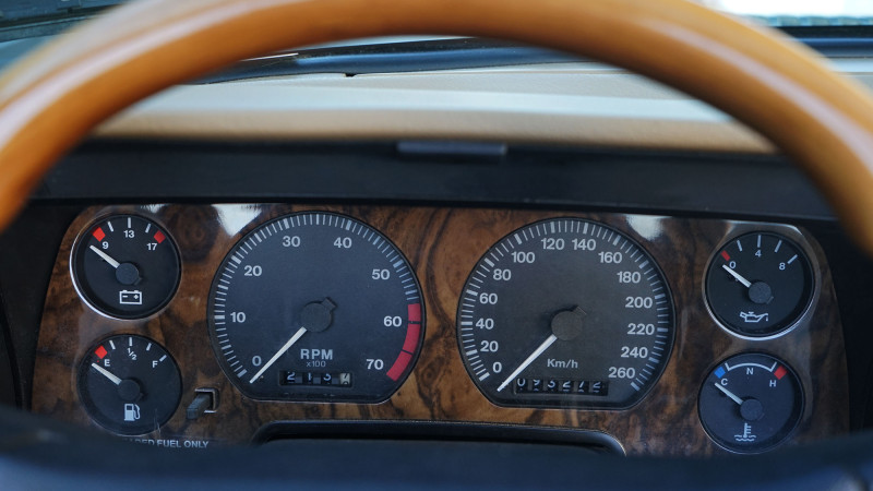 jaguar-xjs-gauge-cluster-800x450-beeffd7d93cd55102500046e40b9113b image jaguar-xjs-gauge-cluster