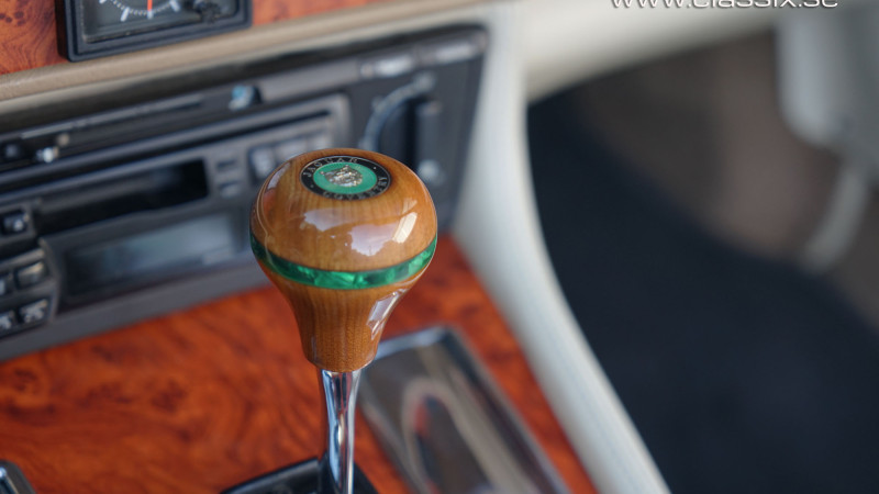 jaguar-xjs-wood-gear-selector-800x450-de65958de733b20164791e5beb7e3893 image jaguar-xjs-wood-gear-selector