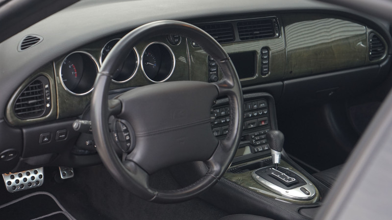 jaguar-xkr-dashboard-800x450-78afb77a271abc5c464a24eb0492057f image jaguar-xkr-dashboard