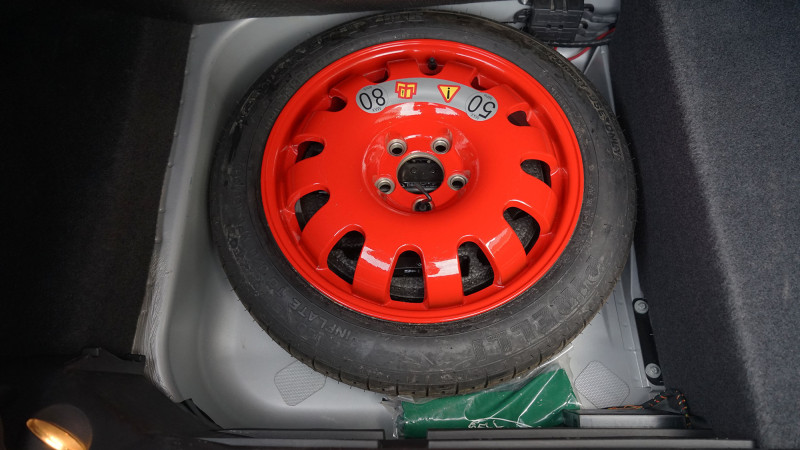 jaguar-xkr-spare-wheel-800x450-06c2b6367d388fb004ef9777b1772308 image jaguar-xkr-spare-wheel