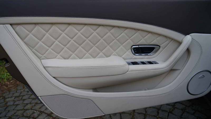 magnolia-bentley-interior