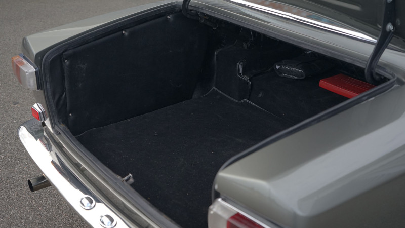 maserati-series-1-quattroporte-trunk