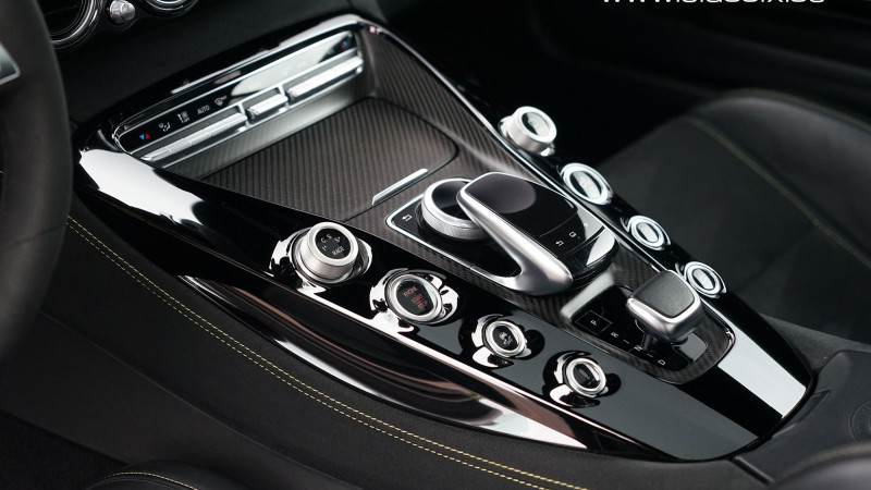 mercedes-amg-gt-center-console-800x450-37b7d11196aba4dadf21af9cdb4247f9 image mercedes-amg-gt-center-console