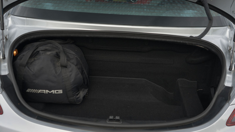 mercedes-sls-coupe-trunk