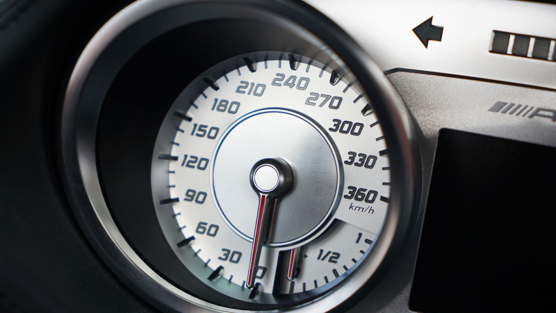 mercedes-sls-speedometer