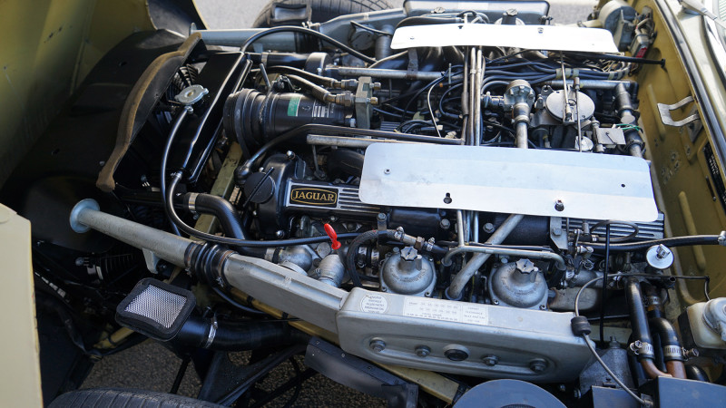 motor-jaguar-v12