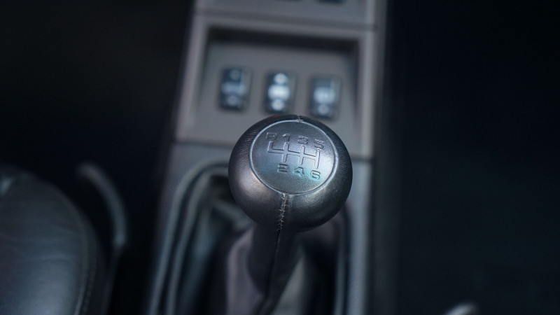 porsche-993-gearknob-800x450-61f3603435d603ce590e283b295a69d3 image porsche-993-gearknob