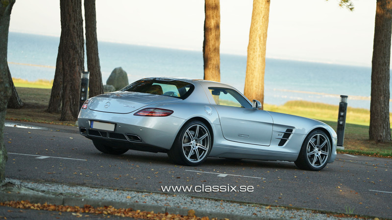 silver-mercedes-sls-coupe-for-sale