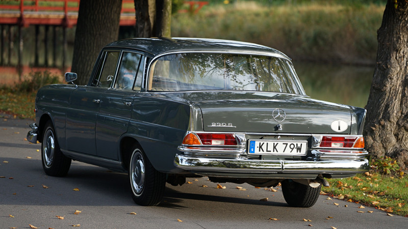 wanted-mercedes-230s