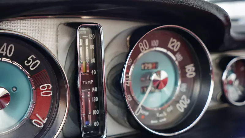 instruments-volvo-p1800s