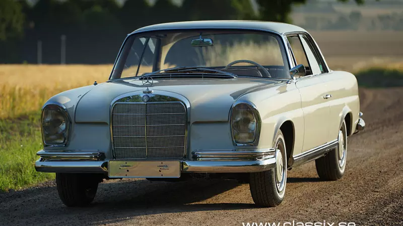 mercedes-220-coupe